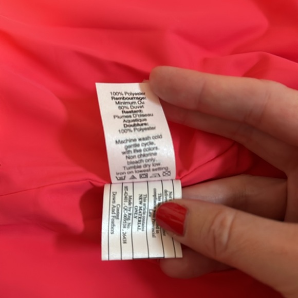 Pink JCrew puffer vest, size XS, EUC - Picture 3 of 5